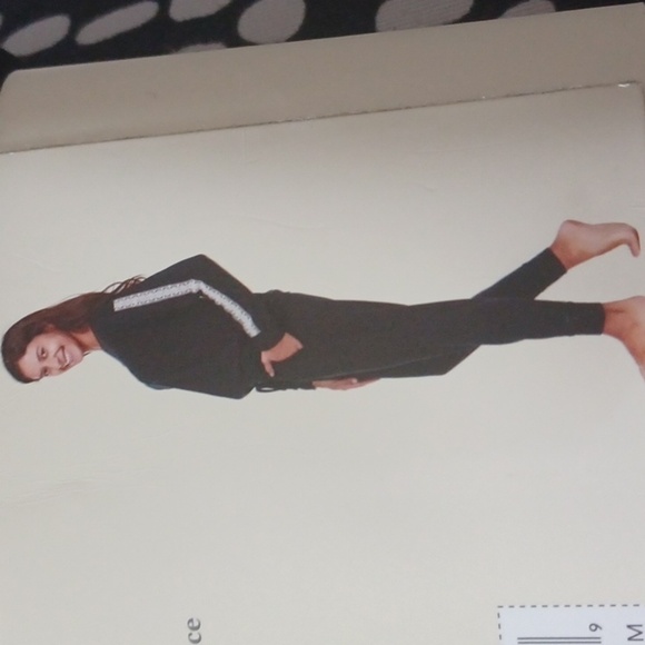 Flora Nikrooz Other - Flora Women's Lounge Brushed Knit Lace Detail  PJ Set